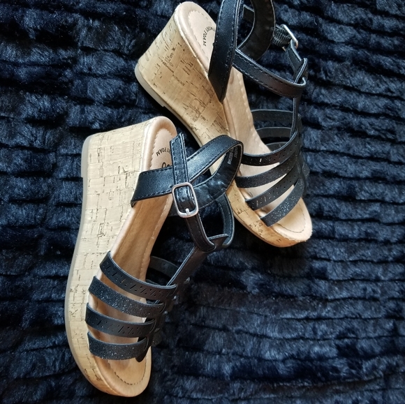 SO wedge sandals - Picture 2 of 8